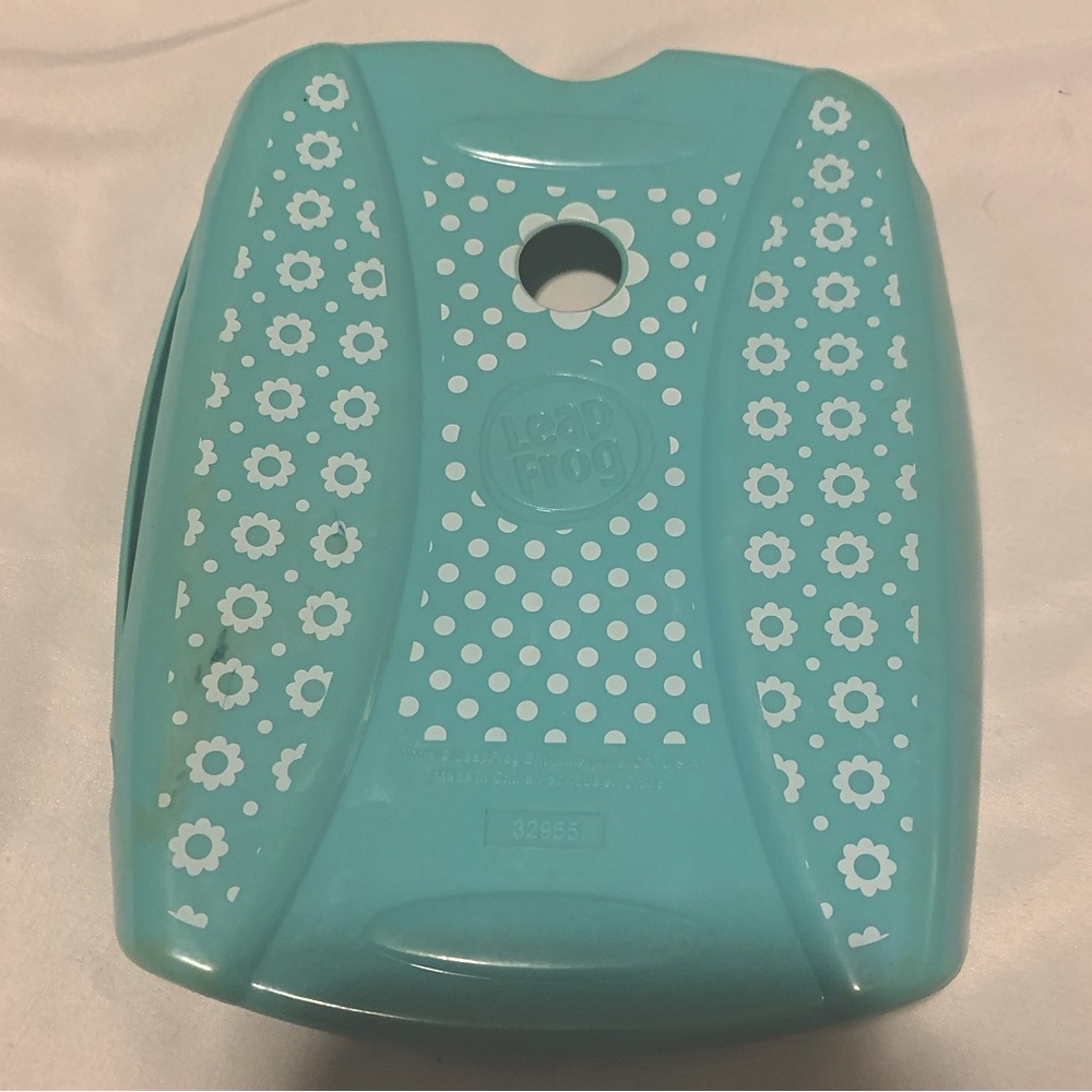 EUC LeapFrog Light Blue And White Gel Protective Case For Leapfrog One And Two